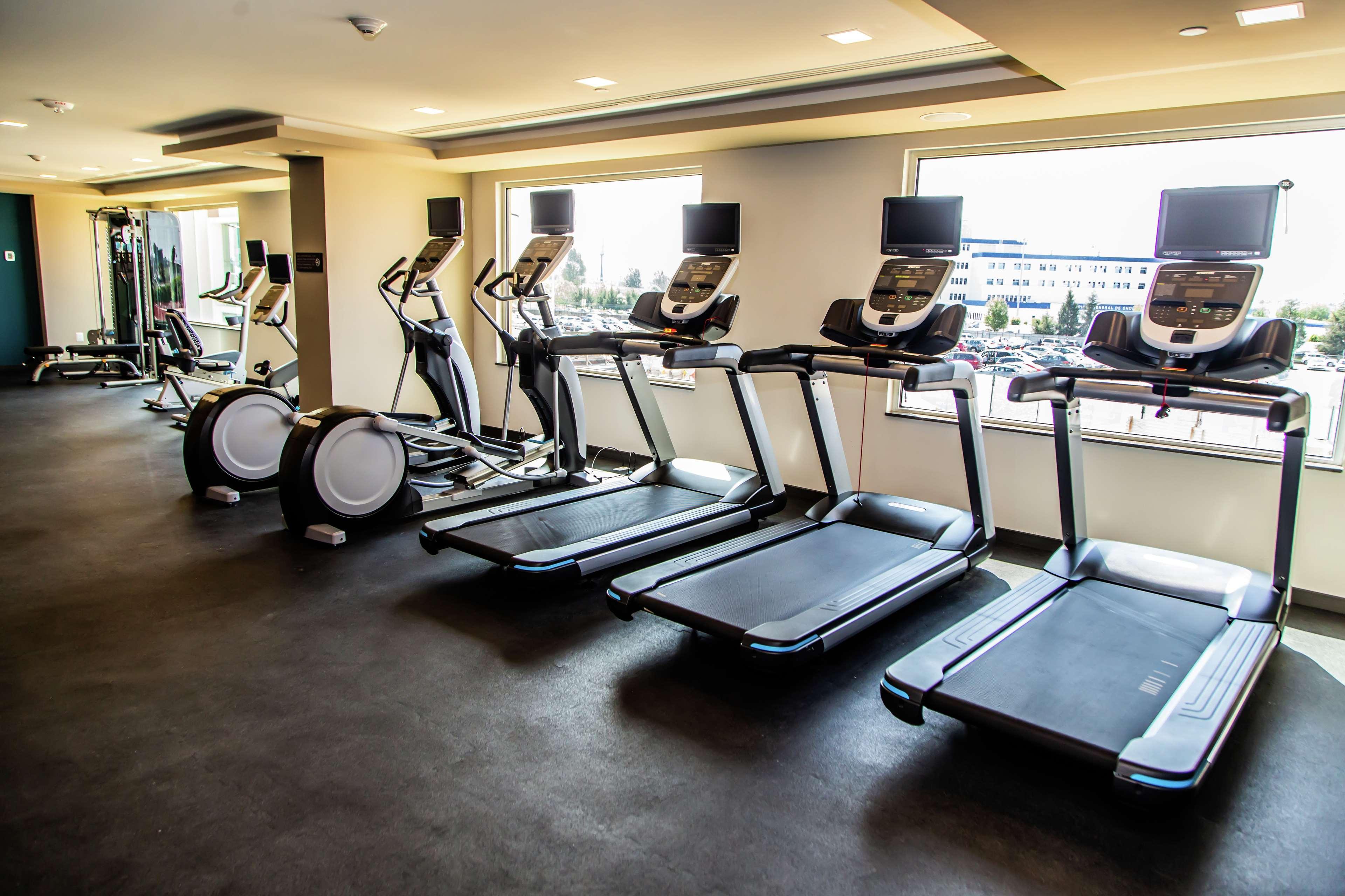 Hampton Inn & Suites By Hilton Puebla Exteriör bild